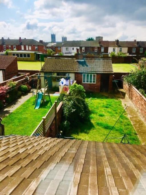 Spacious Victorian Townhouse With Cathedral Views Lincoln Exterior foto