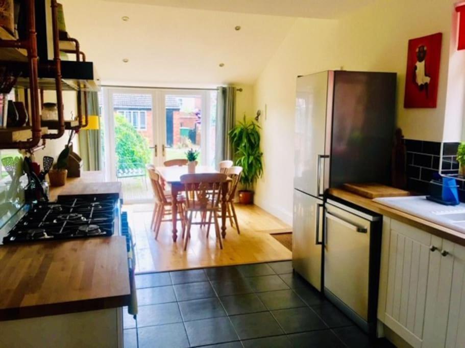 Spacious Victorian Townhouse With Cathedral Views Lincoln Exterior foto